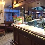 & Restaurant Le Cardinal 2* Poix