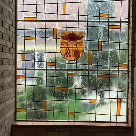 & Restaurant Le Cardinal 2*