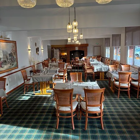 & Restaurant Le Cardinal 2* Poix