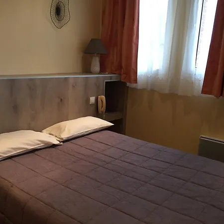 & Restaurant Le Cardinal 2* Poix