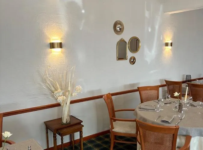 Hotel & Restaurant Le Cardinal Poix