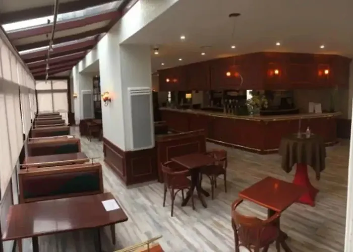 Hotel & Restaurant Le Cardinal Poix