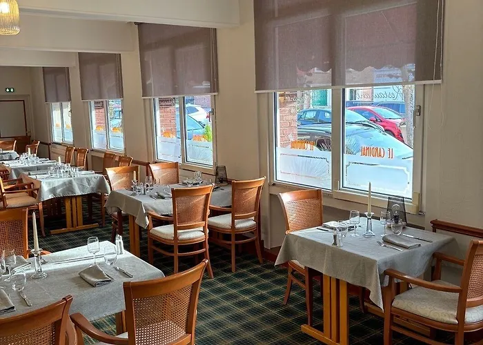 & Restaurant Le Cardinal Hotel Poix