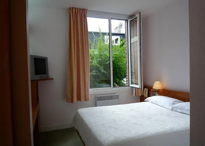 & Restaurant Le Cardinal Hotel 2*